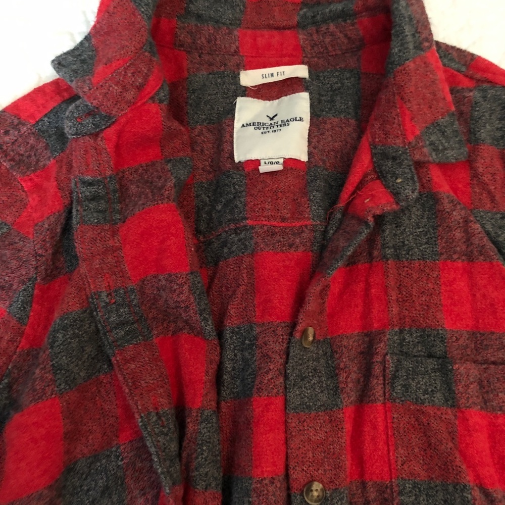 American Eagle button up